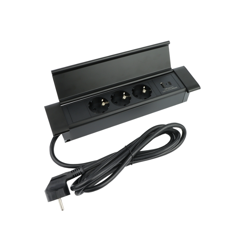 GNIAZDO BLATU FLAT BOX    3xSCH, 1xUSB-A, 1xUSB-C + przewód 1,8m czarne