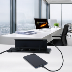 GNIAZDO BLATU FLAT BOX    3xSCH, 1xUSB-A, 1xUSB-C + przewód 1,8m czarne