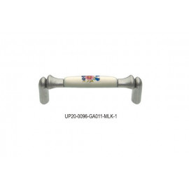 UP 20-0096-GA011-MLK-1  UCHWYT MEBLOWY**