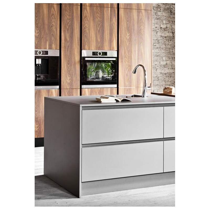 PEKA 28.0302.05.C  LISTWA KORYTKOWA poj. pion. L-5000 czarna